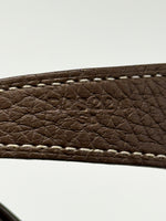 Laden Sie das Bild in den Galerie-Viewer, Hermés Schultertasche Lindy 30 Taurillon Clemence 18 Etoupe
