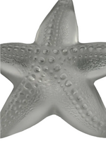 Laden Sie das Bild in den Galerie-Viewer, Lalique Glasfigur Seestern 10 cm