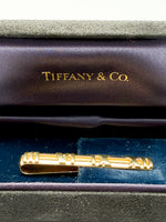 Laden Sie das Bild in den Galerie-Viewer, Atlas Krawattennadel Tiffany &amp; Co 750er Gelbgold

