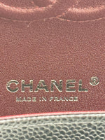 Laden Sie das Bild in den Galerie-Viewer, Chanel Handtasche Klassisch, Kaviarleder, Überschlagtasche
