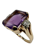 Laden Sie das Bild in den Galerie-Viewer, Ring 585er Gelbgold mit Amethysten und Diamanten
