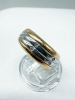 Laden Sie das Bild in den Galerie-Viewer, 750er Gelbgold Bucherer Ring mit Diamanten
