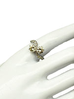 Laden Sie das Bild in den Galerie-Viewer, 585er Weißgold Ring mit Diamanten
