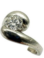 Laden Sie das Bild in den Galerie-Viewer, 950er Platin-Ring mit Diamanten
