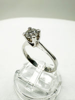 Laden Sie das Bild in den Galerie-Viewer, Ring 750er Weißgold mit Diamanten
