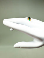 Laden Sie das Bild in den Galerie-Viewer, 750er Gelbgold Ring mit Diamanten und Smaragd
