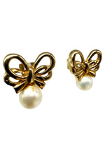 Laden Sie das Bild in den Galerie-Viewer, 585er Gelbgold Ohrringe mit Perlen
