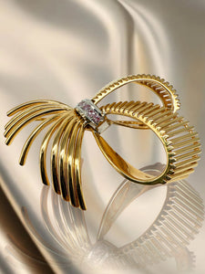Brosche aus Gold 750er mit rosa Diamanten