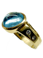Laden Sie das Bild in den Galerie-Viewer, Ring 585er Gelbgold mit Aquamarin und Diamanten

