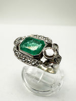 Laden Sie das Bild in den Galerie-Viewer, 585er Weißgold Ring mit Smaragden und Diamanten
