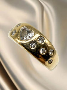 750er Gelbgold Ring mit Herzdiamanten