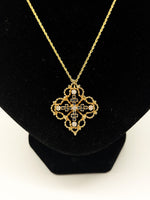Laden Sie das Bild in den Galerie-Viewer, Halskette aus 585er Gelbgold mit Diamanten und Saphire

