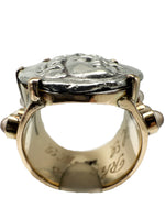 Laden Sie das Bild in den Galerie-Viewer, 585er Gelbgold Ring mit antiker griechischer Münze
