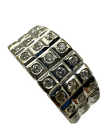 Laden Sie das Bild in den Galerie-Viewer, 750er Weißgold Ring mit Diamanten
