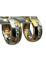 Laden Sie das Bild in den Galerie-Viewer, 585er Gelbgold und Weißgold Ohrringe mit Diamanten
