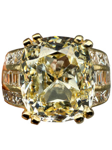 750er Gelbgold Bandring mit großem Diamanten