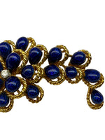 Laden Sie das Bild in den Galerie-Viewer, 750er Gelbgold Brosche aus Lapislazuli mit Diamanten
