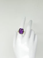 Laden Sie das Bild in den Galerie-Viewer, Ring 585er Gelbgold mit Amethysten und Diamanten
