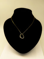 Laden Sie das Bild in den Galerie-Viewer, 585er Gelbgold Collier mit Diamanten in Herzform; Zertifikat vorhanden
