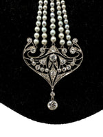 Laden Sie das Bild in den Galerie-Viewer, Jugendstil Platin Collier mit Diamanten und Perlen
