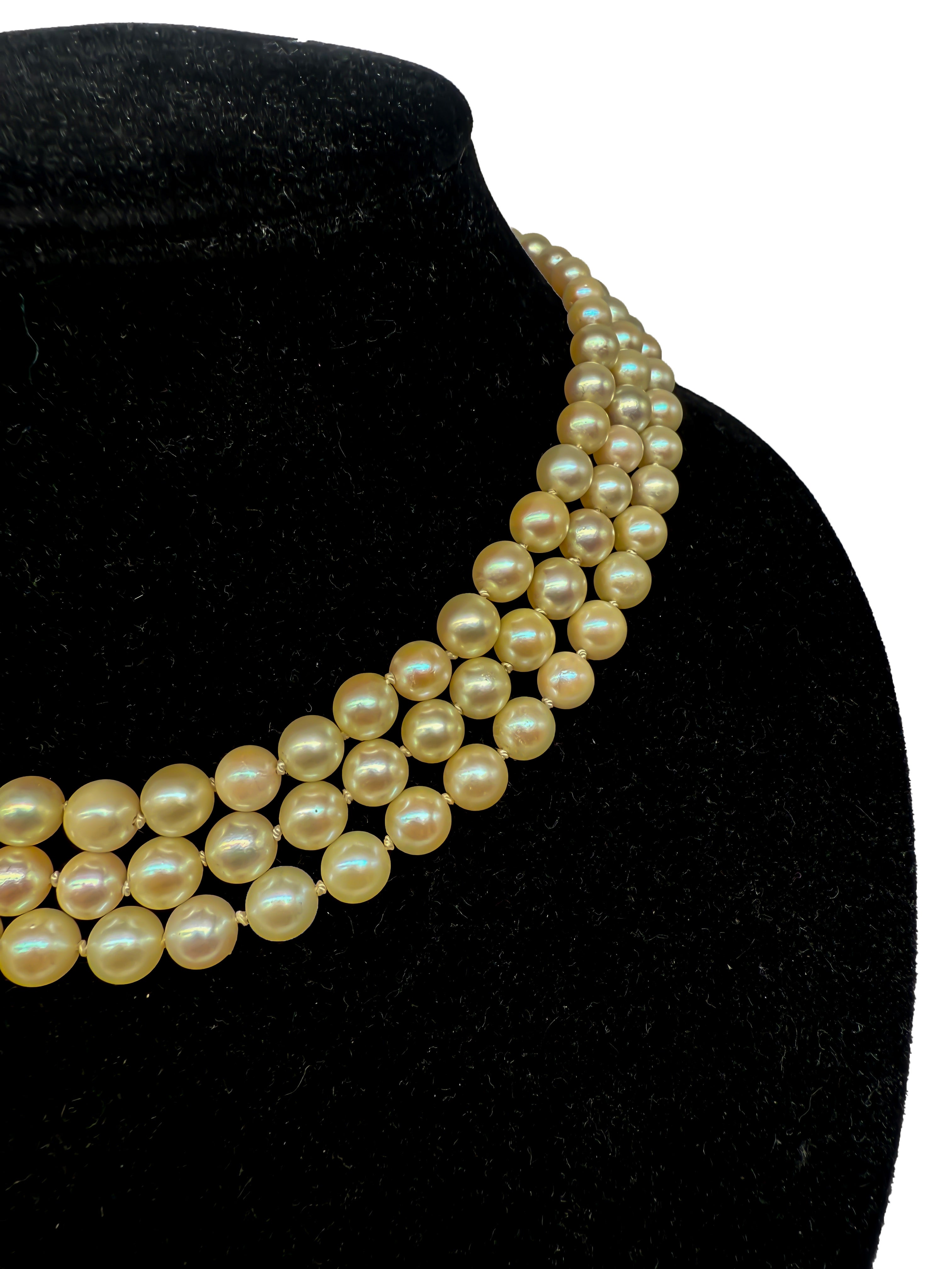 Dreifach Perlenkette abgestuft mit 585er Gelbgold Verschluss und Diamanten