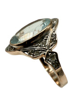 Laden Sie das Bild in den Galerie-Viewer, 585er Gelbgold Ring mit Aquamarin mit Diamanten
