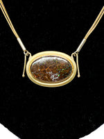 Laden Sie das Bild in den Galerie-Viewer, 750er Gelbgold Collier mit Matrixopal
