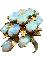 Laden Sie das Bild in den Galerie-Viewer, 585er Gelbgold Ring mit Opalen

