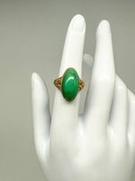 Laden Sie das Bild in den Galerie-Viewer, Ring 585er Gelbgold mit Chrysopras
