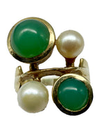 Laden Sie das Bild in den Galerie-Viewer, 585er Gelbgold Ring mit Perlen und Jade
