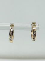 Laden Sie das Bild in den Galerie-Viewer, 585er Gelbgold Ohrringe mit Diamanten
