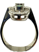 Laden Sie das Bild in den Galerie-Viewer, Art Deco 750er Weißgold Ring mit Smaragden und Diamanten

