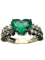 Laden Sie das Bild in den Galerie-Viewer, Ring 750er Weißgold mit Diamanten und Smaragd
