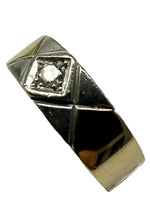 Laden Sie das Bild in den Galerie-Viewer, Ring 585er Gelbgold mit Diamanten
