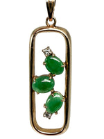 Laden Sie das Bild in den Galerie-Viewer, 400er Gelbgold Anhänger mit Smaragd und Diamanten
