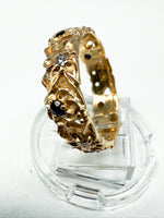 Laden Sie das Bild in den Galerie-Viewer, 585er Gelbgold Ring mit Diamanten und Saphiren
