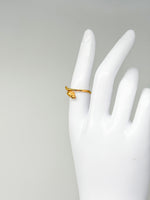Laden Sie das Bild in den Galerie-Viewer, 18K Gelbgold Ring mit Löwenkopf

