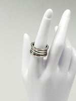 Laden Sie das Bild in den Galerie-Viewer, Bulgari Ring Weißgold 750er
