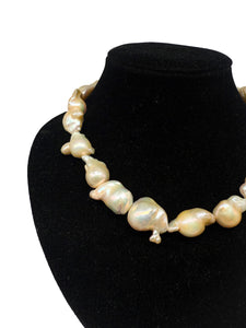 Collier 750er Gelbgold mit Perlen