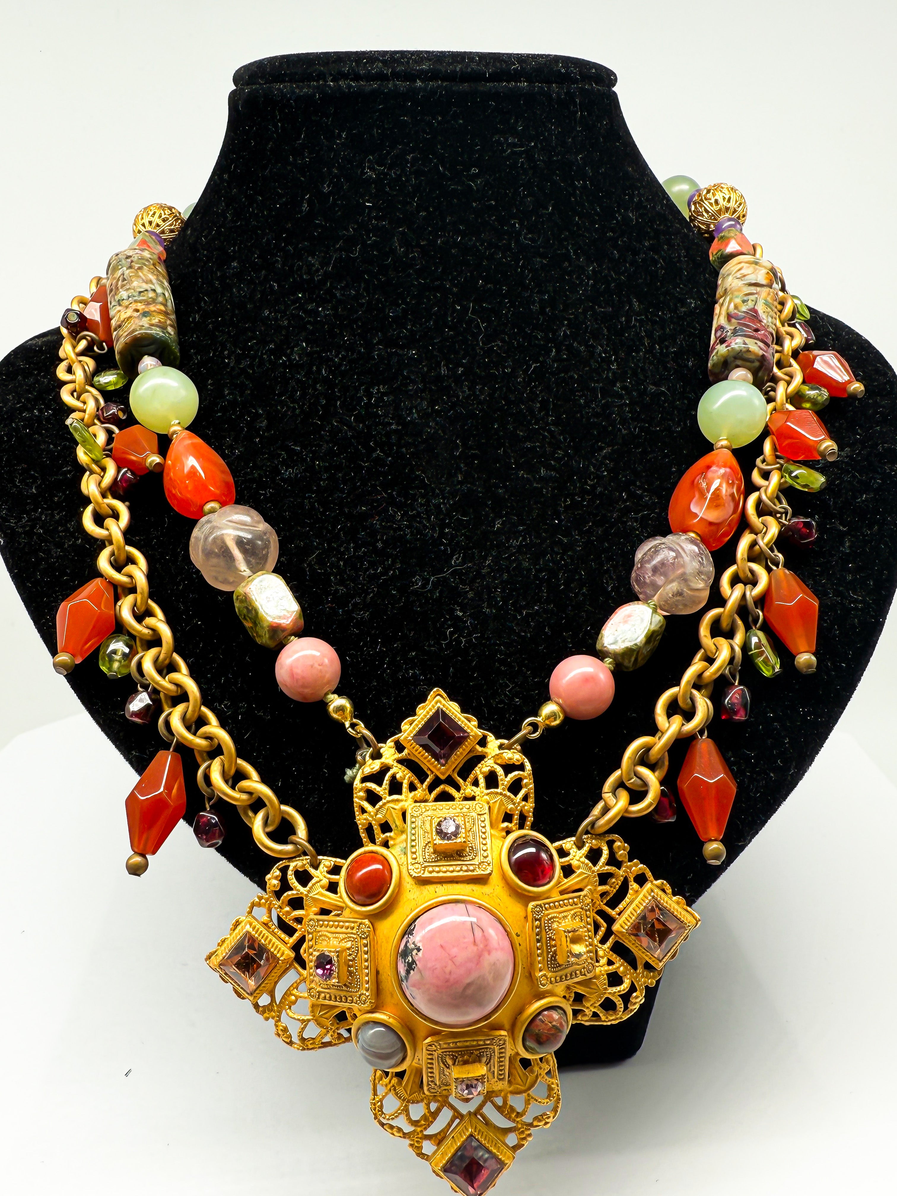 Natasha Stambouli, Modeschmuck, Collier, vergoldet