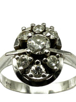 Laden Sie das Bild in den Galerie-Viewer, 585er Weißgold Ring mit Diamanten
