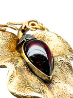 Laden Sie das Bild in den Galerie-Viewer, Brosche Gelbgold 18K mit Rubin
