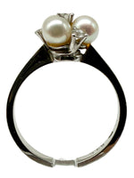 Laden Sie das Bild in den Galerie-Viewer, 585er Weißgold Ring mit Diamanten

