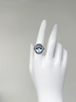 Laden Sie das Bild in den Galerie-Viewer, Ring 585er Weißgold mit Aquamarin und Diamanten
