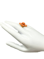 Laden Sie das Bild in den Galerie-Viewer, Gelbgold-Ring 585er mit Koralle
