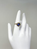 Laden Sie das Bild in den Galerie-Viewer, 585er Gelbgold Ring mit Saphiren und Diamanten
