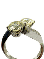 Laden Sie das Bild in den Galerie-Viewer, 585er Weißgold Ring mit Diamanten
