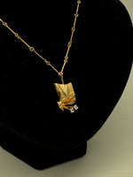 Laden Sie das Bild in den Galerie-Viewer, Auge von Medusa, Gelbgoldschmuck Set, Ohrringe und Schmuck, Lapponia, 750er Gold
