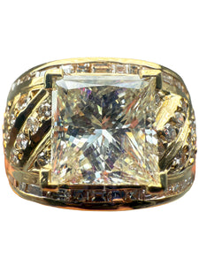 750er Gelbgold Ring mit Diamanten