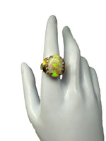 Laden Sie das Bild in den Galerie-Viewer, Ring 750er Gelbgold mit Opal und Diamanten
